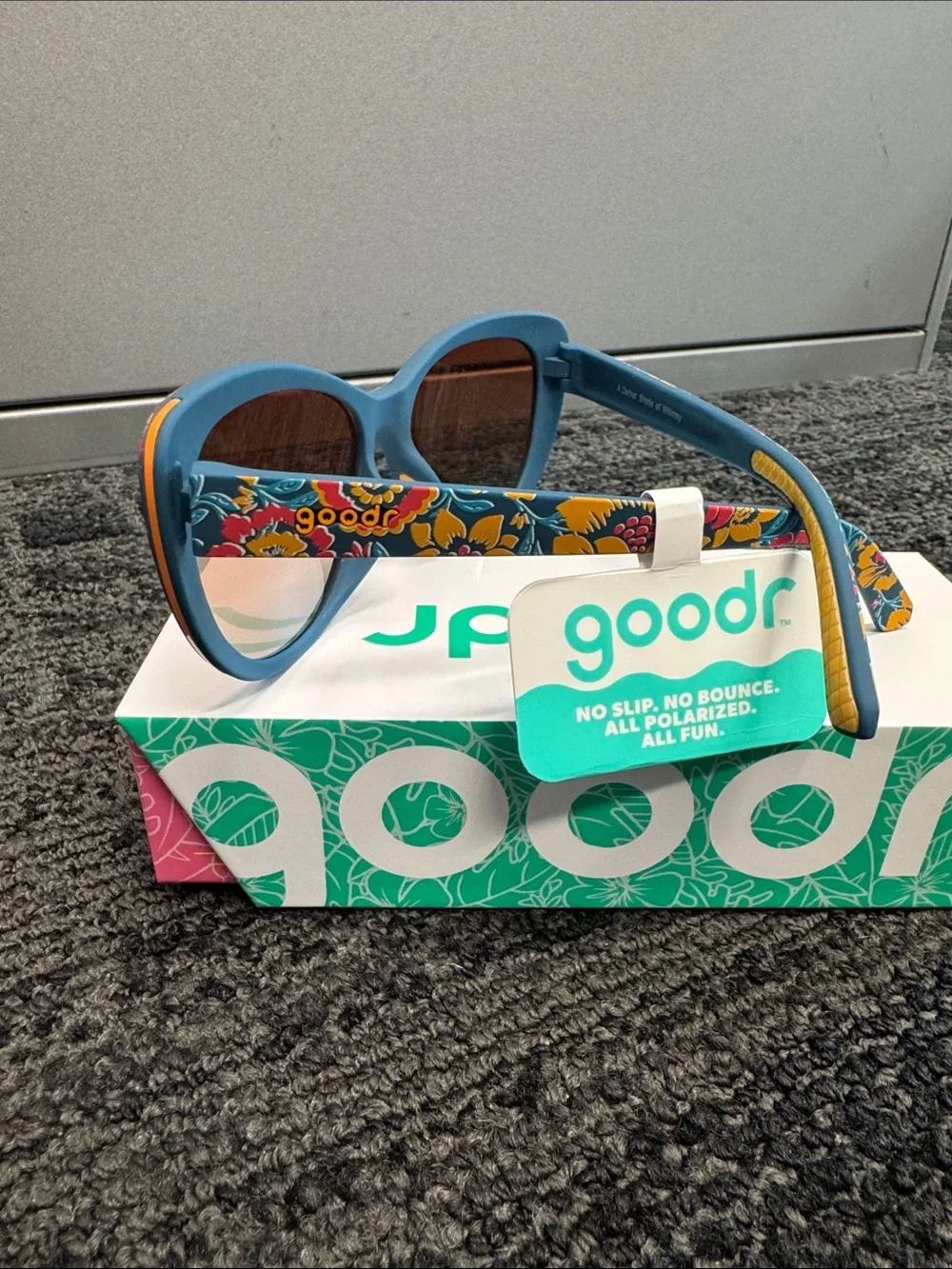 goodr stylish cat